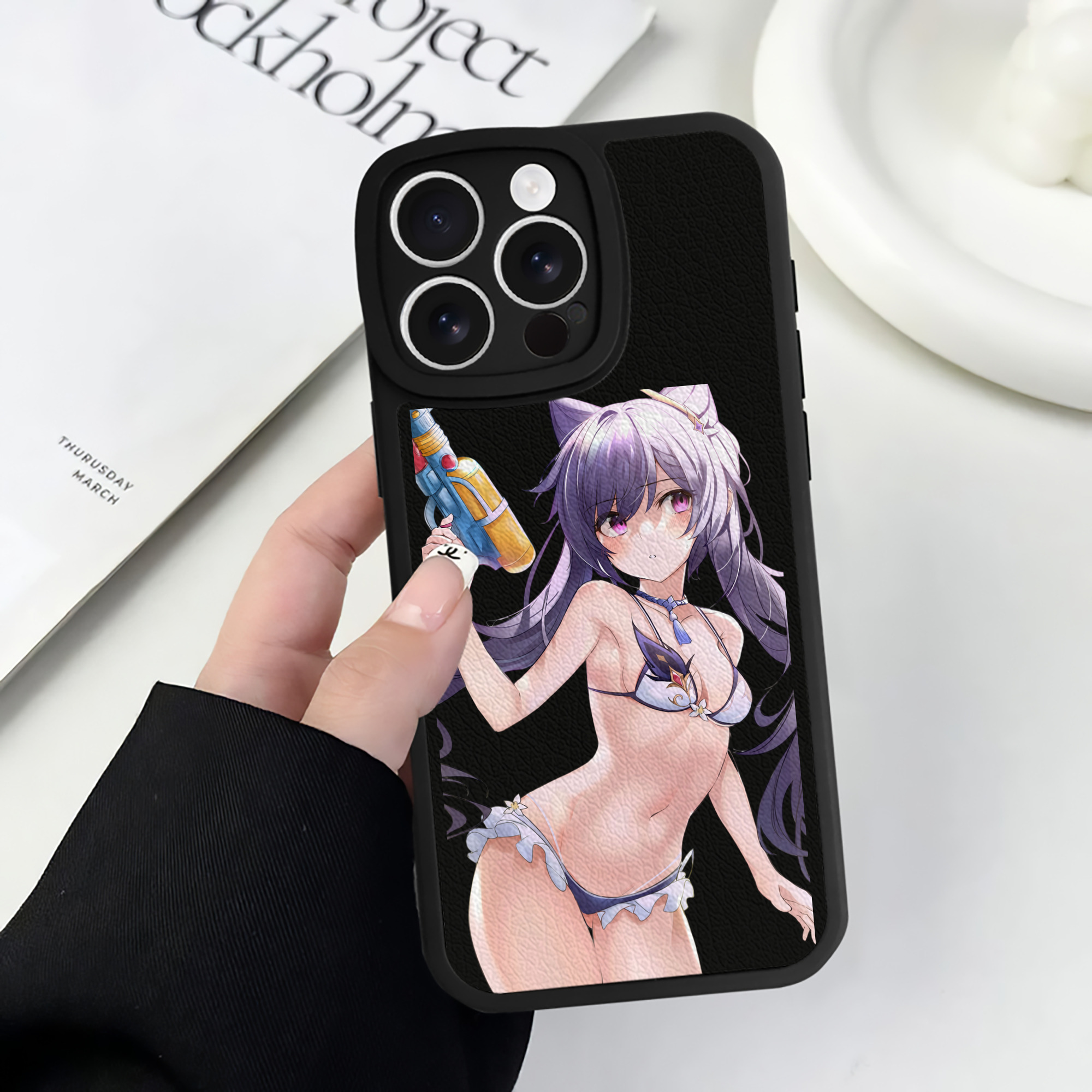 げんし神 刻晴 こくせい genshin Kokusei 【iPhone 16シリーズ対応】シリコンスマホケース（レザー調） 材質：シリコン